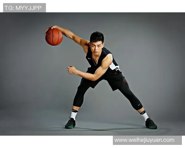 方硕的篮球之路:从青涩少年到赛场明星的成长历程与心路历程 方硕的篮球之路:从青涩少年到赛场明星的成长历程与心路历程